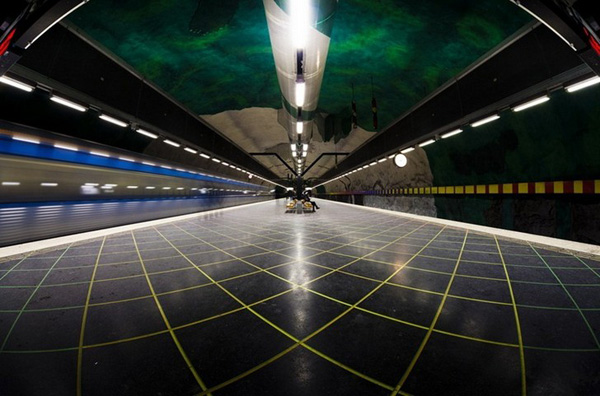 สถานีรถไฟใต้ดิน สุดอาร์ท เมือง Stockholm
