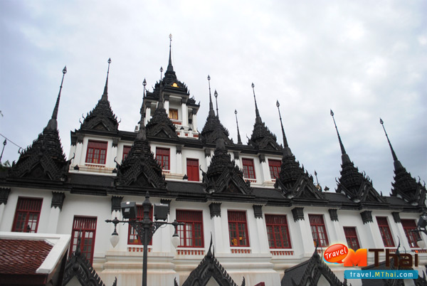 สถาปัตยกรรมทรงคุณค่า โลหะปราสาท องค์แรกและองค์เดียวของไทย