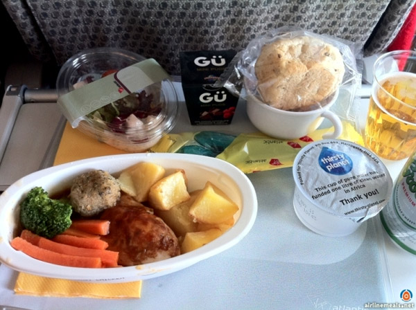 อาหารบนเครื่องบิน