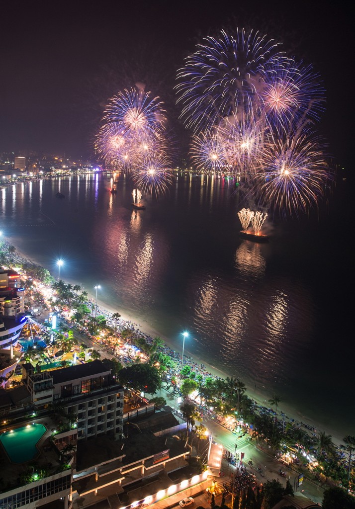 เชิญเที่ยวงานเทศกาล พลุนานาชาติเมืองพัทยา ประจำปี 2556