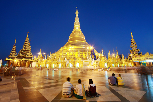 มหาเจดีย์ชเวดากอง (Shwedagon Pagoda)