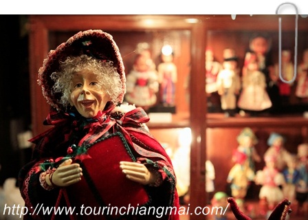 เที่ยวเหนือ พาไปเยือน พิพิธภัณฑ์ตุ๊กตา เชียงใหม่ หรือศูนย์ผลิตตุ๊กตาเชียงใหม่
