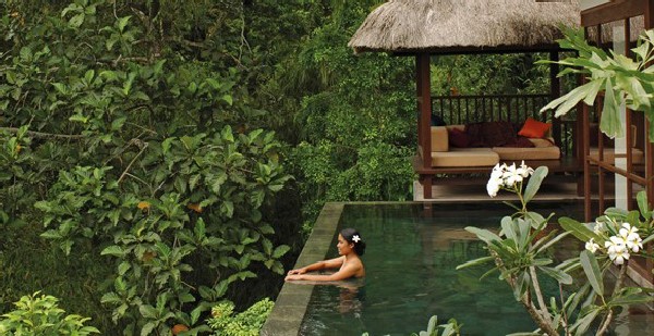 Infinity-Pools-at-Ubud-Hanging-Gardens-Luxury-Hotel-Resort-in-Bali-Indonesia-6