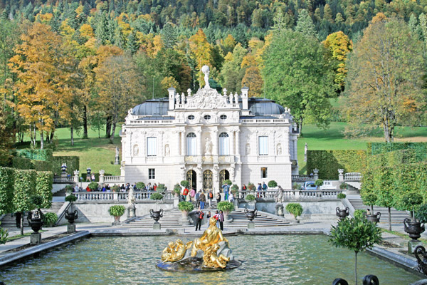 ปราสาทลินเดอร์โฮฟ (Linderhof Palace)