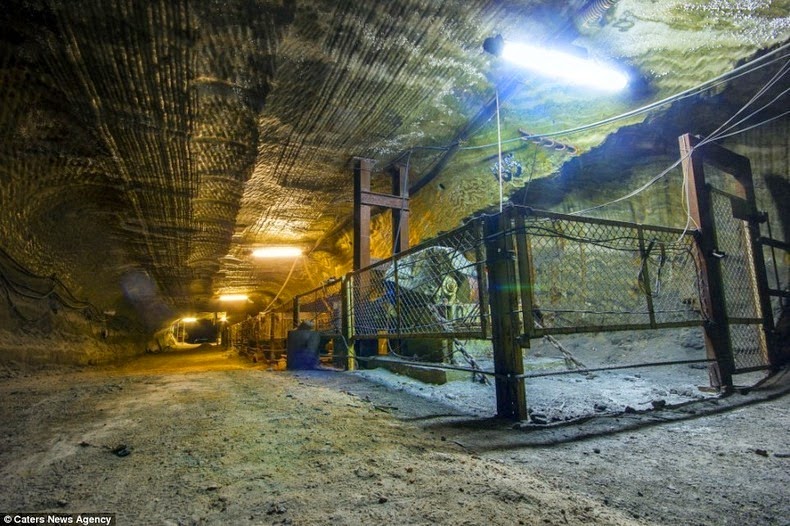 yekaterinburg-salt-mine-3[2]