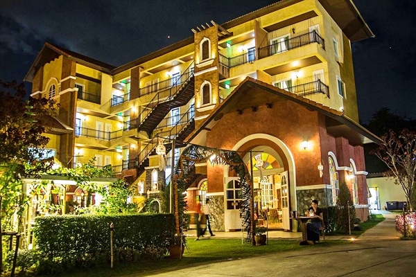 ซานพาเรนี รีสอร์ท San Pareni Resort เชียงใหม่ ยุโรปในเมืองไทย