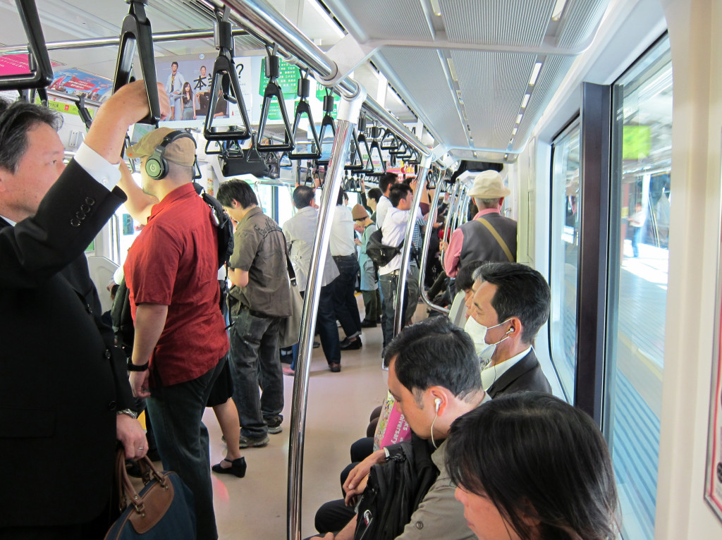 การใช้รถไฟฟ้าของคนญี่ปุ่น 