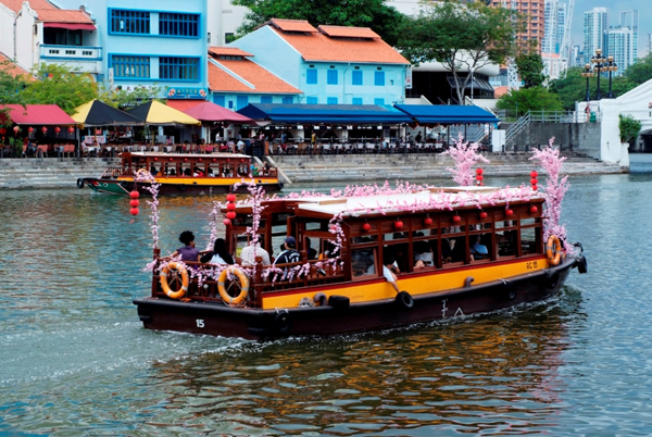 ล่องเรือ Singapore River Cruise