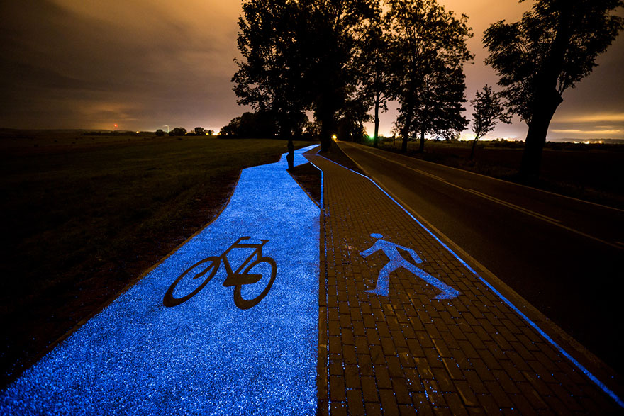 เอาใจนักปั่น! เส้นทางจักรยานเรืองแสง ในโปแลนด์
