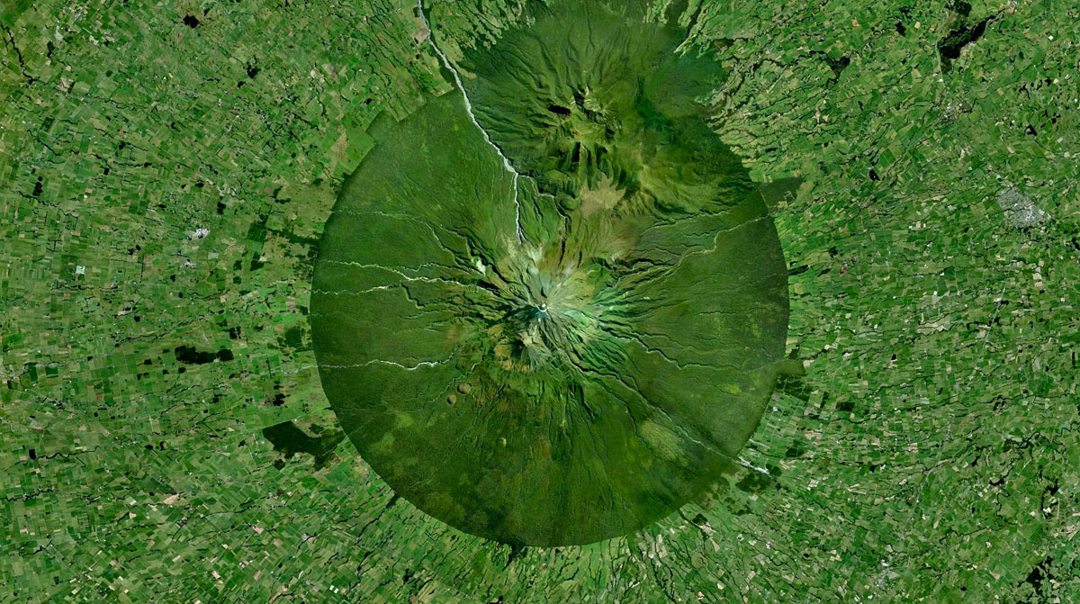 ภูเขาไฟ Taranaki : ไอร์แลนด์เหนือ, นิวซีแลนด์