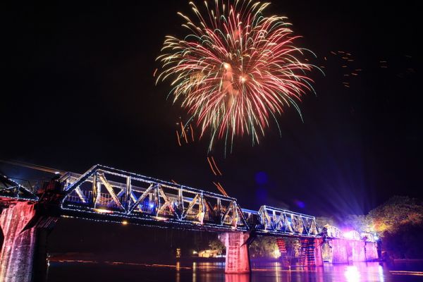 งานสัปดาห์สะพานข้ามแม่น้ำแคว และงานกาชาดประจำปี 2559