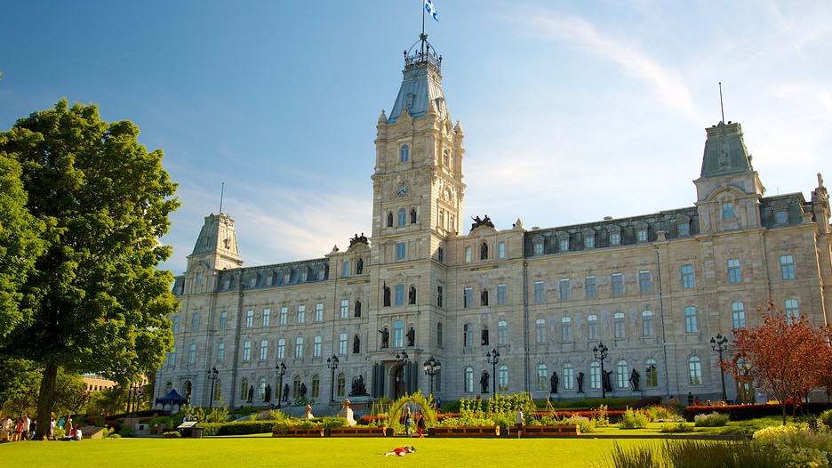 อาคารรัฐสภาแห่งควิเบก (Parliament Hill of Québec)