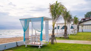 โรงแรม เซนต์ โทรเปซ บีช รีสอร์ท (Saint Tropez Beach Resort Hotel) ที่พักจันทบุรี