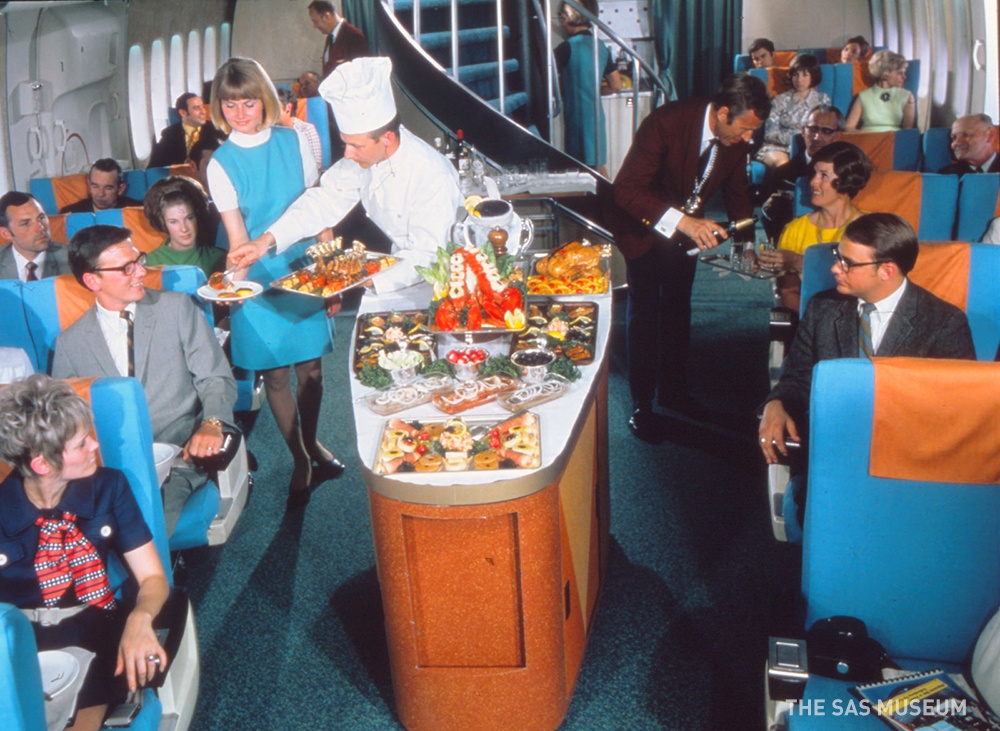 ภัตตาคารลอยฟ้า! อาหารสุดอลังที่เสิร์ฟบนเครื่องบนบินในอดีต