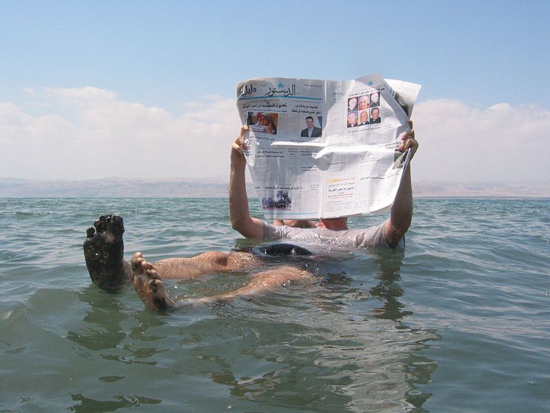 ทะเลสาบเดดซี (Dead Sea) ประเทศจอร์แดนและอิสราเอล