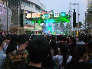 Zanook Fest สงกรานต์ 2017 ฟิวเจอร์พาร์ค-สเปลล์