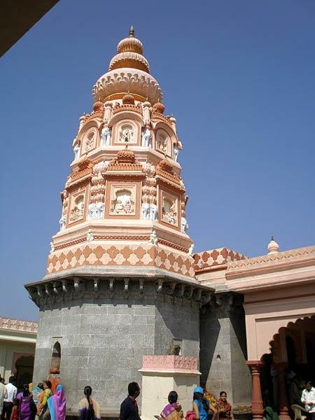 3061-201029-Court-Yard-of-Chintamani-Temple