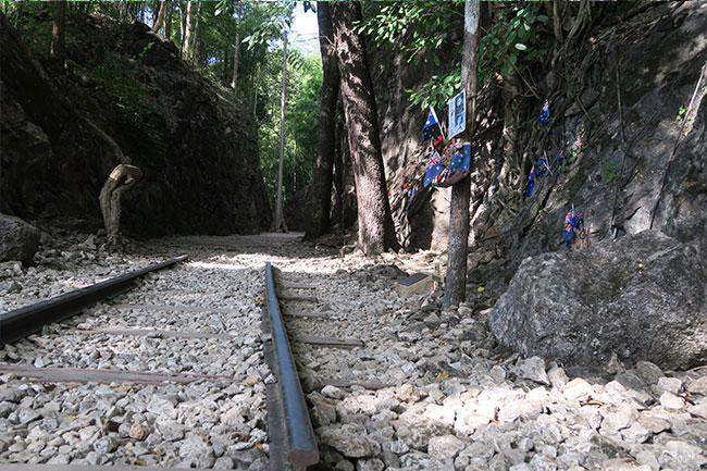 ช่องเขาขาด, ทางรถไฟสายมรณะ