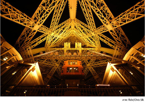 หอไอเฟล (Eiffel Tower) กรุงปารีส (Paris) ประเทศฝรั่งเศส (France)