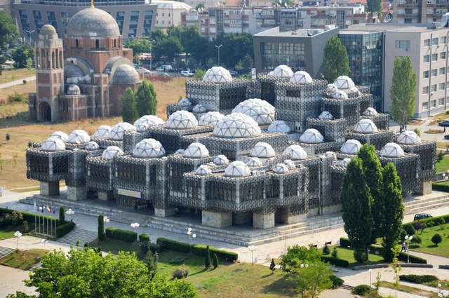 The National Library of Kosovo ตึกที่น่าเกลียดที่สุดในโลก
