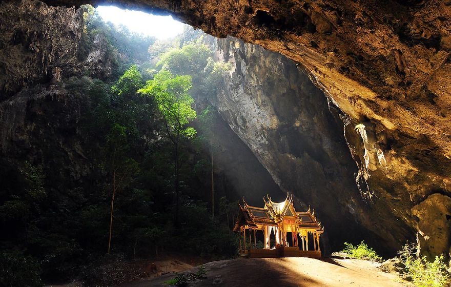 เขตอุทยานแห่งชาติเขาสามร้อยยอด (Khao Sam Rai Yot National Park) ประเทศไทย (Thailand)