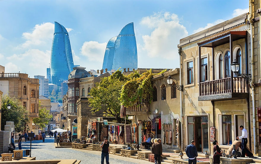 เมืองบากู (Baku) ประเทศอาเซอร์ไบจาน (Azerbaijan)