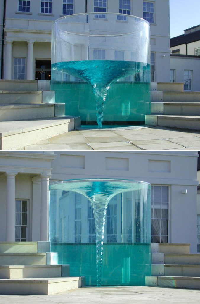 Vortex Fountain 'Charybdis' เมืองซันเดอร์แลนด์ (Sunderland) สหราชอาณาจักร (UK)