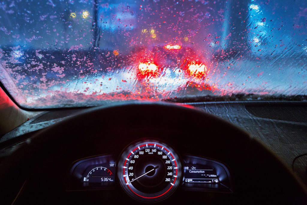 เทคนิคขับรถเที่ยวหน้าฝนให้ปลอดภัย แถมประหยัดเงินในกระเป๋า ฉบับสายฮิปสเตอร์