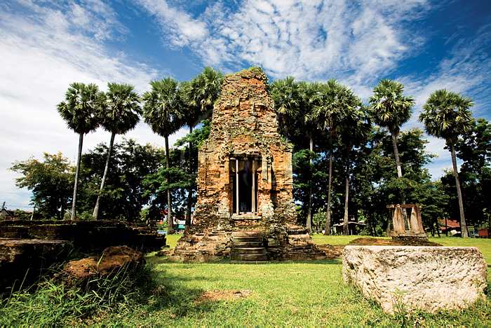 ตำนาน "ปราสาทภูมิโปน" ปราสาทขอมโบราณเก่าแก่ที่สุดในประเทศไทย