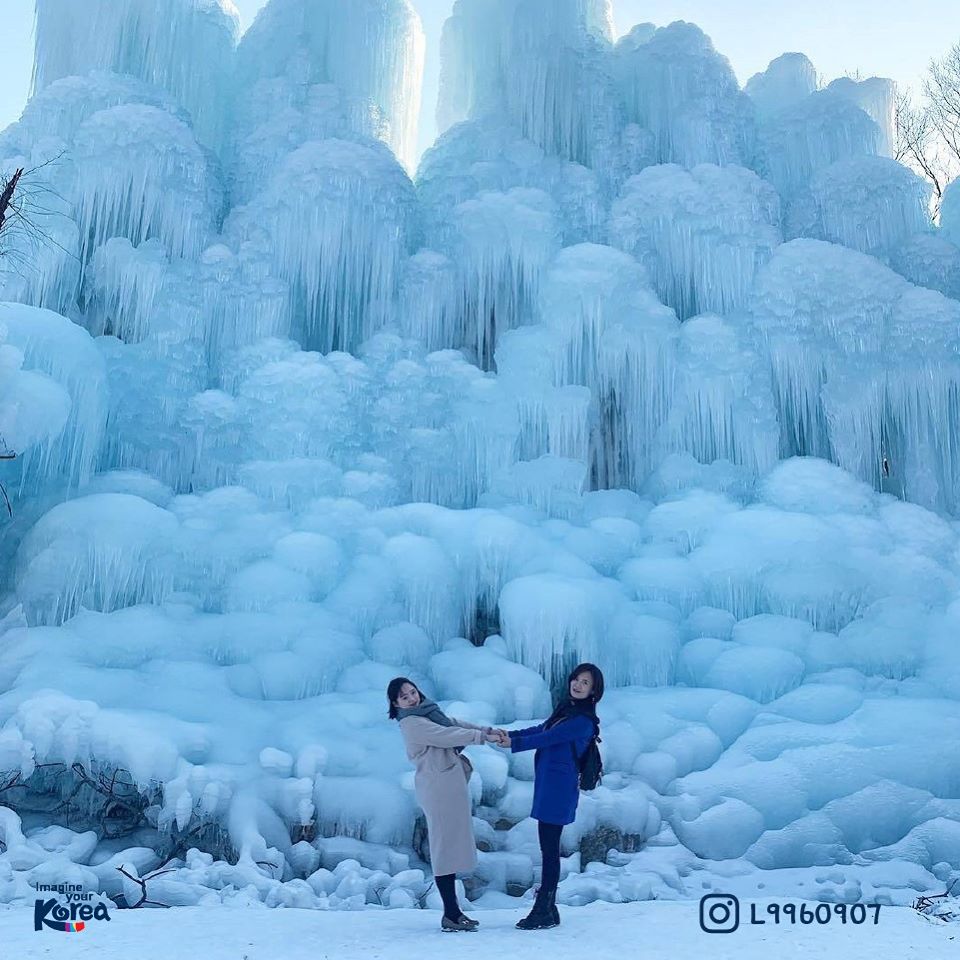 ที่เที่ยวหิมะเกาหลี ที่เที่ยวเกาหลี น้ำพุน้ำแข็งชิลกับซาน น้ำพุน้ำแข็งเกาหลี เที่ยวหน้าหนาว